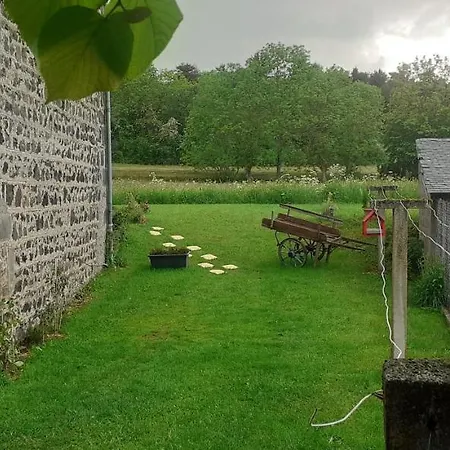 Appartement La Pierre Des Volcans Chaleureux Calme Champêtre Aydat